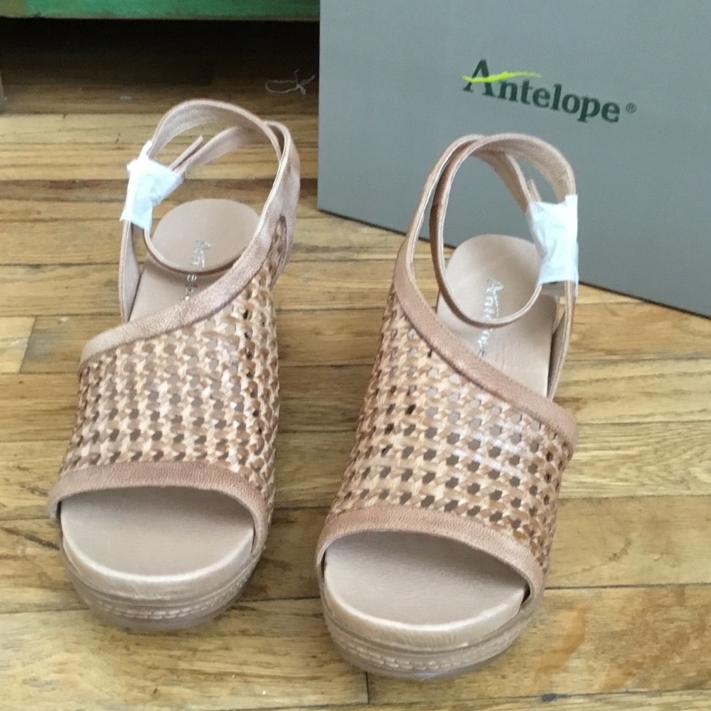 NIB Tyla leather platform sandals - Picture 4 of 12